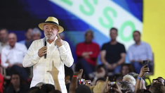 Lula da Silva, presidente de Brasil. Lula da Silva, presidente de Brasil.