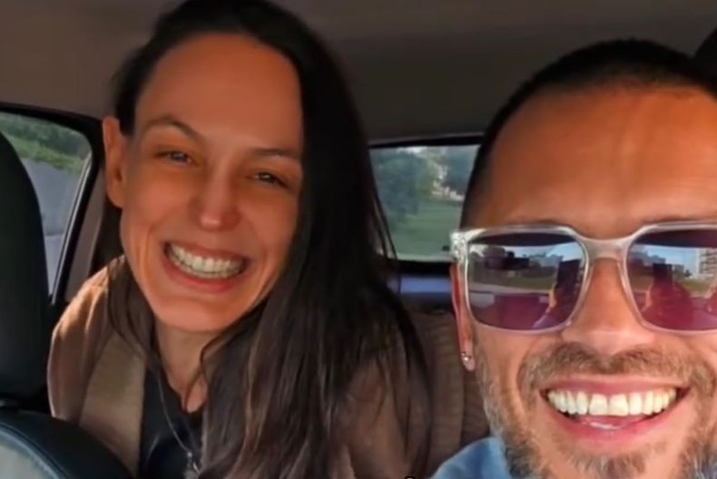 Bam Bam sorprendió a una pasajera y ella decidió registrar el momento.