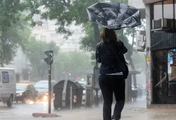 el invierno saca todo su arsenal: alerta amarilla por nevadas y frio extremo
