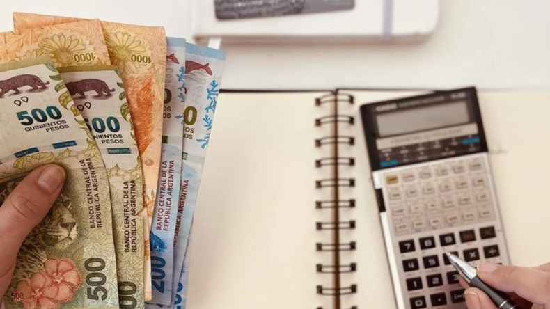 Una inversión de $1.200.000 a 30 días permite calcular cuánto dinero se puede obtener en intereses durante noviembre de 2026.