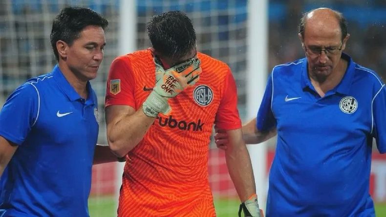 Altamirano fue sustituido por Gastón Gómez, quien debutó en San Lorenzo.