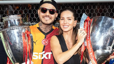 El Galatasaray celebró el título 25 de la liga turca. El Galatasaray celebró el título 25 de la liga turca.