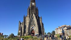 Su nombre se debe a la presencia de la caneleira, árbol de canela típico de la zona. Su nombre se debe a la presencia de la caneleira, árbol de canela típico de la zona.