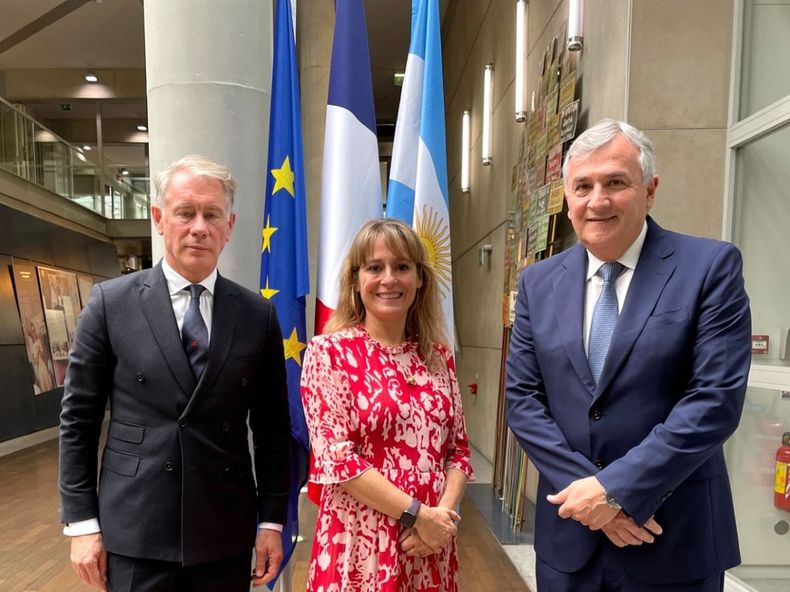 El funcionario jujeño se reunió con autoridades de la Agencia Francesa de Desarollo (AFD).