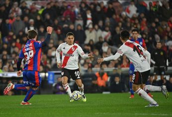 River recibirá a San Lorenzo desde las 19 en el Monumental por los octavos de final del Torneo Apertura River recibirá a San Lorenzo desde las 19 en el Monumental por los octavos de final del Torneo Apertura