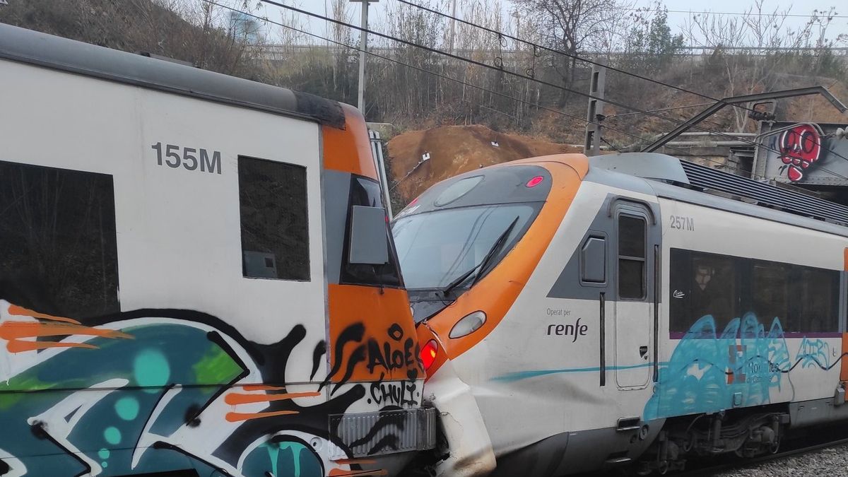 Impresionante choque de trenes en España deja 155 heridos