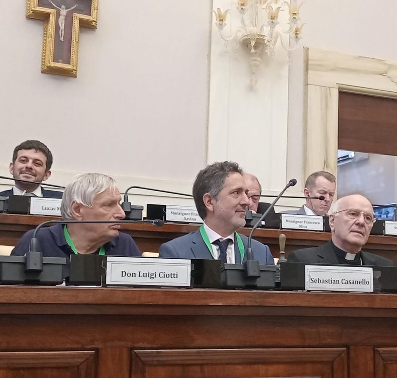 El juez federal Sebastián Casanello lideró la cumbre antimafia.