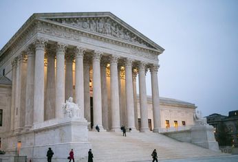 La Justicia de EEUU no permitió la obligatoriedad de la vacunación en las empresas privadas de mas de 100 empleados.&nbsp;