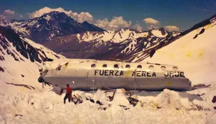 Parte del fuselaje en el Valle de las Lágrimas, en el corazón de la Cordillera de Los Andes.