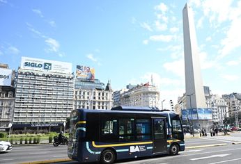 Este servicio moderno y sustentable se presta con conductoras mujeres.