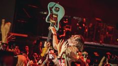 Trenes y colectivos tendrán un horario especial de madrugada para garantizar una vuelta segura. Trenes y colectivos tendrán un horario especial de madrugada para garantizar una vuelta segura.