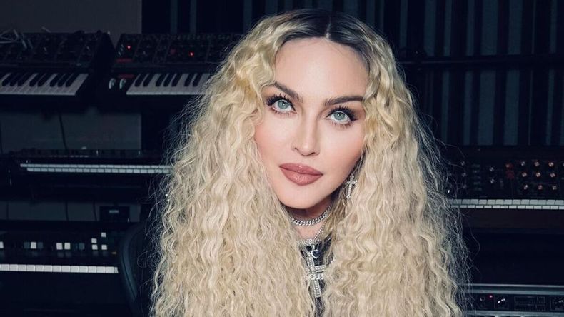 Madonna dirigirá la película sobre su vida.