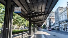 Rosario lleva 96 horas sin servicio de colectivos. Rosario lleva 96 horas sin servicio de colectivos.