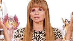 Mhoni Vidente contó qué carta acompañará a cada signo durante el mes. Mhoni Vidente contó qué carta acompañará a cada signo durante el mes.