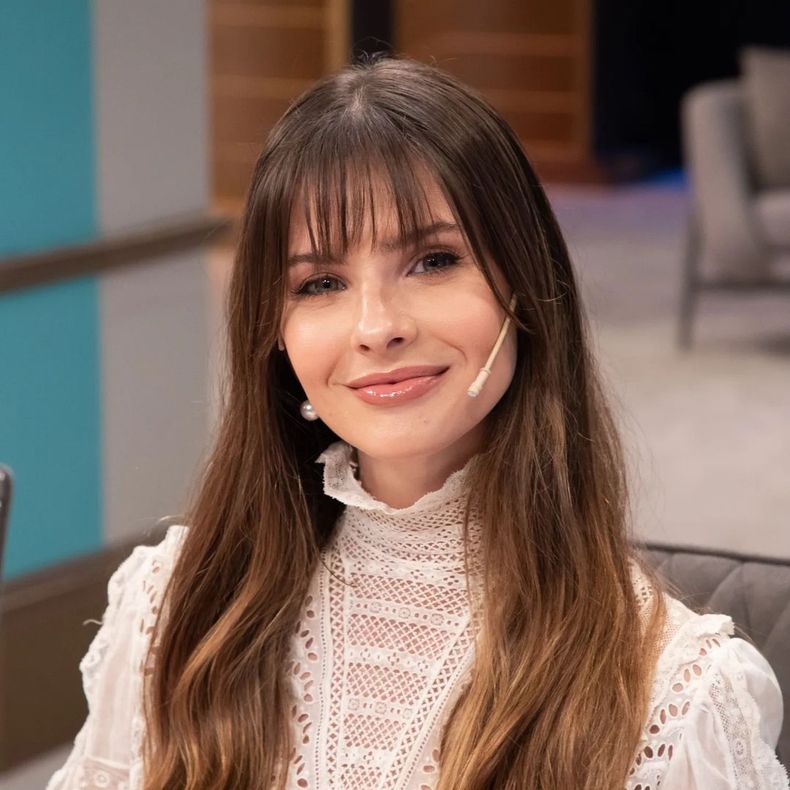 Así fue el look de la China Suárez en Almorzando con Juana Viale.