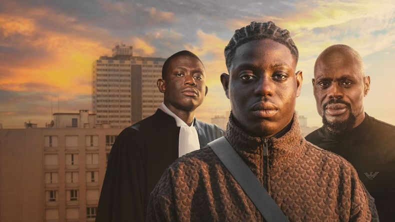 El relato funciona como un espejo de realidades presentes en muchas grandes ciudades, abordando temas como el determinismo social, la corrupción política y la búsqueda de identidad en los márgenes de la sociedad.