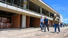 El intendente Julio Zamora supervisó el avance de la obra.&nbsp;
