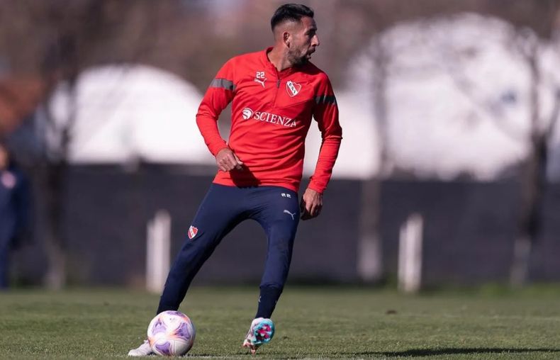 Mauricio Isla, lateral chileno de Independiente.