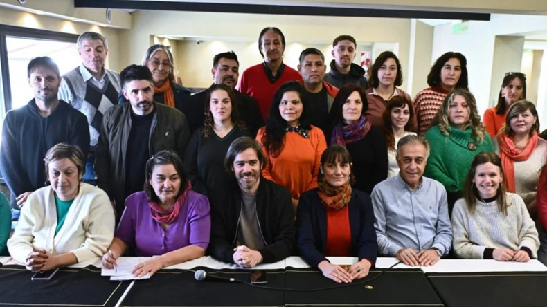El Frente de Izquierda definió a sus candidatos para las elecciones bonaerenses.