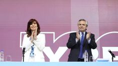 Cristina y Alberto en el acto por los 100 años de YPF, la última vez que se mostraron juntos. Cristina y Alberto en el acto por los 100 años de YPF, la última vez que se mostraron juntos.