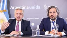 El mandatario junto al canciller, Santiago Cafiero. El mandatario junto al canciller, Santiago Cafiero.