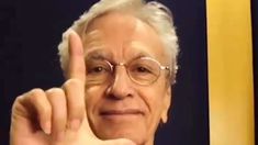 Caetano Veloso fue uno de los artistas que participó del spot. Caetano Veloso fue uno de los artistas que participó del spot.