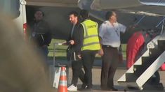 El periodista Antonio Laje fue el piloto que trajo a Lionel Messi, Facundo Farías y Thiago Almada en un vuelo privado El periodista Antonio Laje fue el piloto que trajo a Lionel Messi, Facundo Farías y Thiago Almada en un vuelo privado