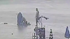 Una mujer murió y hay siete heridos por la caída de un rayo en una playa de San Pablo. Una mujer murió y hay siete heridos por la caída de un rayo en una playa de San Pablo.