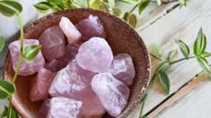 Estos cristales te ayudarán a cumplir tus metas. Estos cristales te ayudarán a cumplir tus metas.