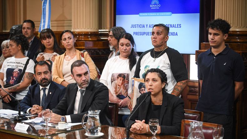 Gonzalo Guzmán Coraita y Ezequiel Atauche (LLA) y Romina Monzón