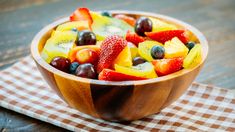 Por qué comer demasiada fruta durante el día puede afectar tu longevidad