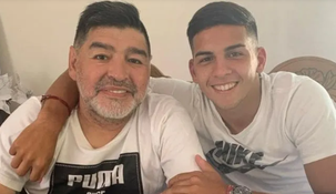 Diego Maradona y López Muñoz aprendieron en el fútbol del potrero y lo llevaron a la primera división. Diego Maradona y López Muñoz aprendieron en el fútbol del potrero y lo llevaron a la primera división.