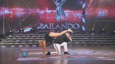 El blooper de Federico Bal y Laurita Fernández: terminaron la coreografía y ella le dio una patada El blooper de Federico Bal y Laurita Fernández: terminaron la coreografía y ella le dio una patada