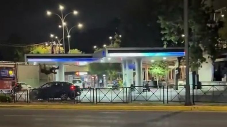 El hombre accidentado está fuera de peligro.