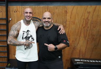 La Roca junto a Rubén. La Roca junto a Rubén.