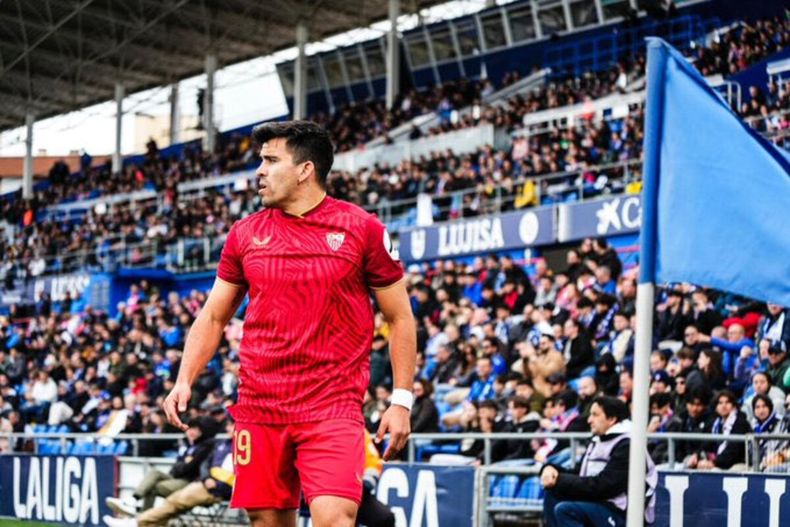 Marcos Acuña fue víctima de insultos racistas en la visita de Sevilla a Getafe.