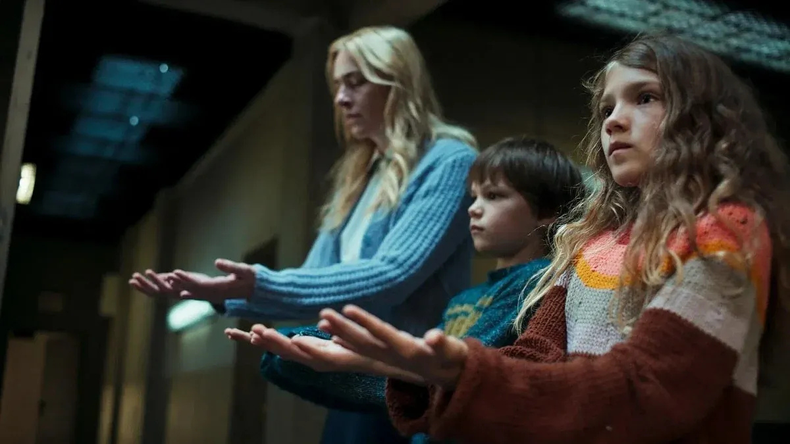Esta miniserie alemana se posiciona entre las producciones más intrigantes de Netflix, combinando misterio y drama en apenas seis episodios intensos.