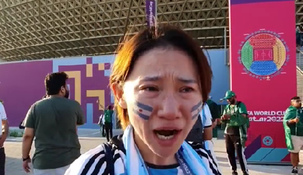 La mujer japonesa se hizo viral por la tristeza poste resultado 1-2 de Argentina frente a Arabia Saudita.