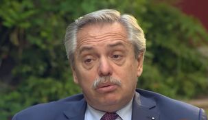 Alberto Fernández durante la entrevista con RTVE.