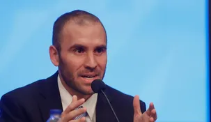 Martín Guzmán salió a desmentir una nota de Clarín. Martín Guzmán salió a desmentir una nota de Clarín.