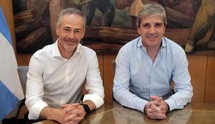 Alejandro Lew junto a Luis Caputo.