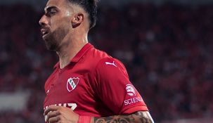 El 9 de Independiente tiene la pólvora mojada.