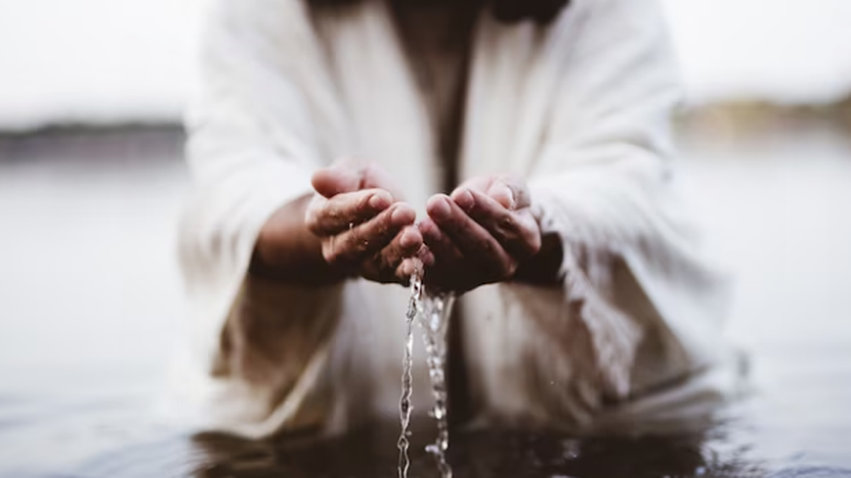 numerolog-a-c-mo-activar-el-c-digo-858-para-alcanzar-el-dinero-y-la