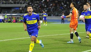 Salvio, que viene de hacer dos goles, será titular en Brasil.