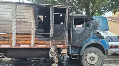 Tragedia en Córdoba: murió un niño de 4 años al incendiarse un camión por la explosión de una garrafa Tragedia en Córdoba: murió un niño de 4 años al incendiarse un camión por la explosión de una garrafa