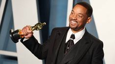 Will Smith con su Oscar a mejor actor. Will Smith con su Oscar a mejor actor.