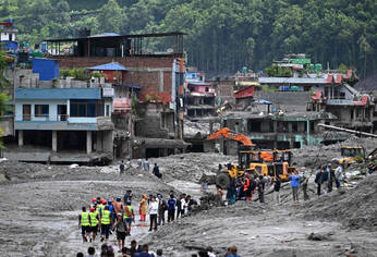 Inundaciones en Nepal causaron centenares de muertos, heridos y desaparecidos.
