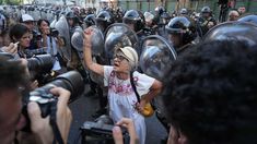 El Gobierno insistió en su eslogan de el que las hace, las paga.
