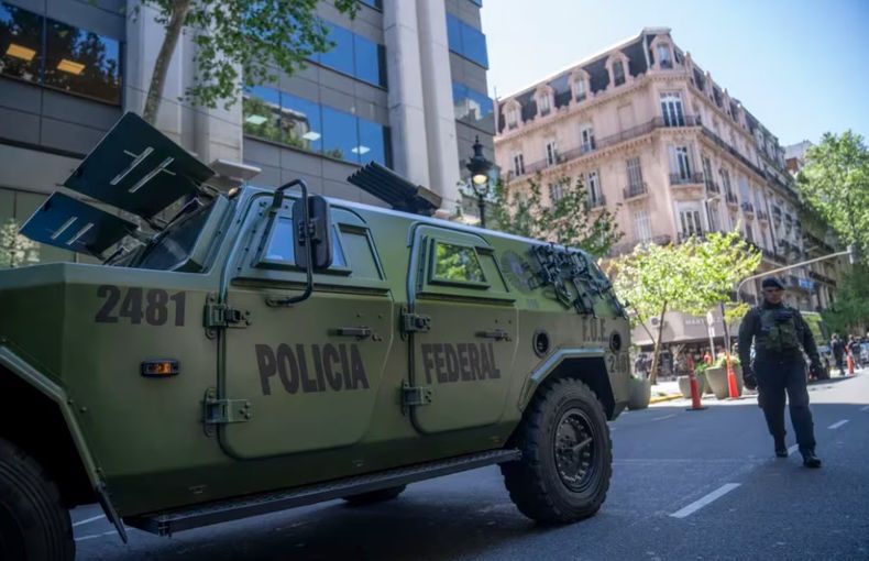 Conflicto en Medio Oriente: el Gobierno bajó el alerta de seguridad de naranja a amarillo