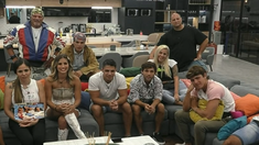 Una participante no sabe que el programa se extenderá. Una participante no sabe que el programa se extenderá.